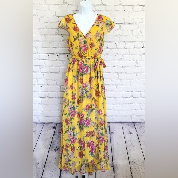 Band of Gypsies Dresses & Skirts - Band of Gypsies Yellow Floral Chiffon Maxi Dress Size Small